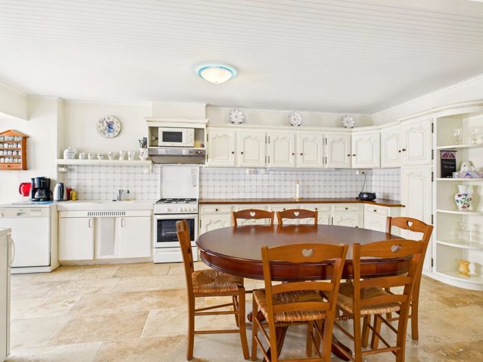 Image No.2-4 Bed Village House for sale