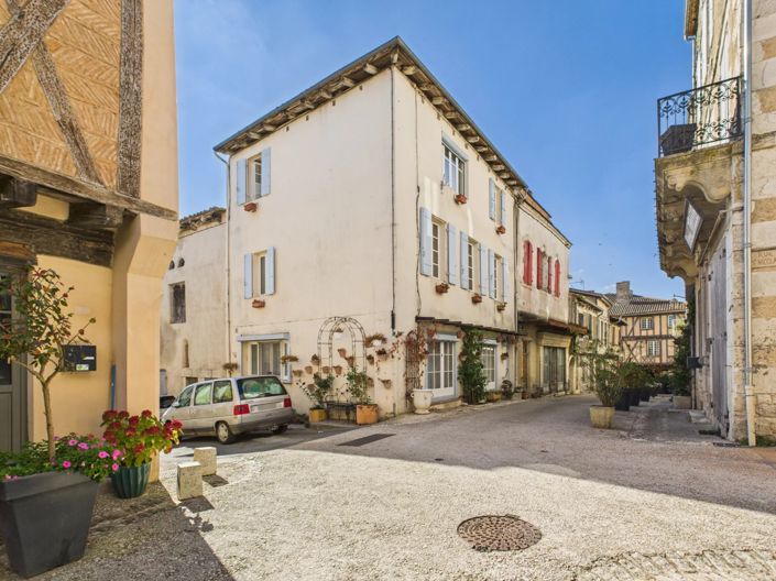 Image No.5-4 Bed Village House for sale