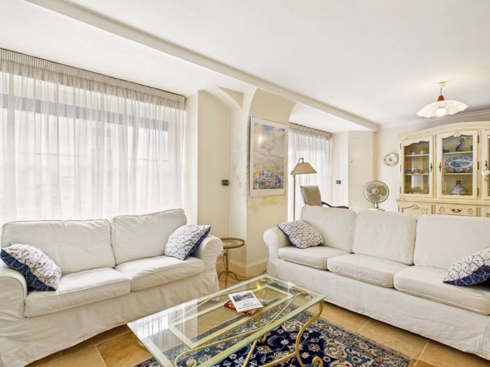 Image No.7-4 Bed Village House for sale
