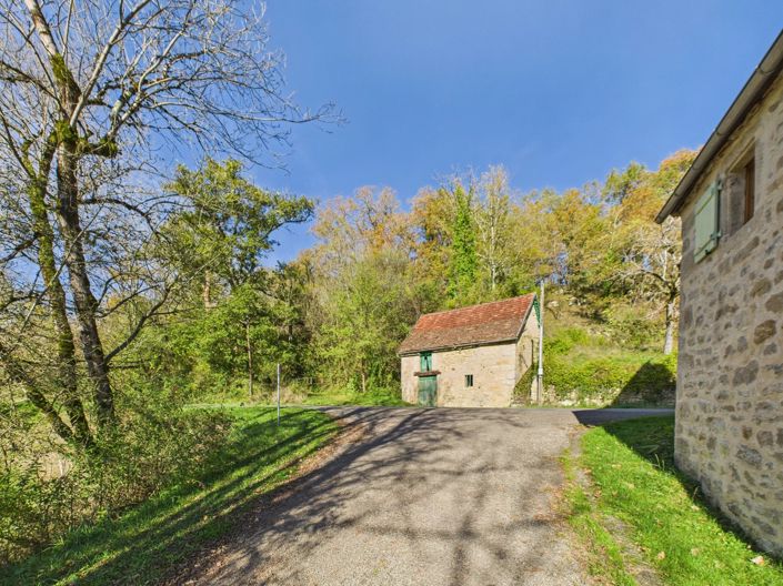 Image No.9-2 Bed House for sale