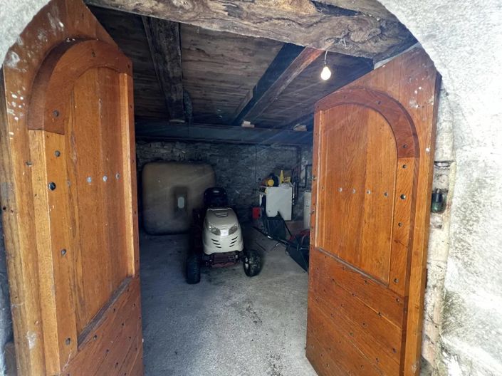 Image No.8-2 Bed House for sale