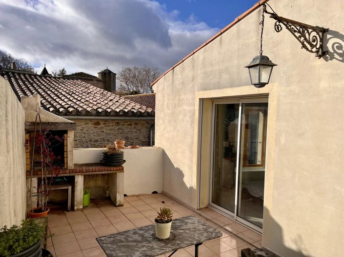 Image No.1-3 Bed House for sale