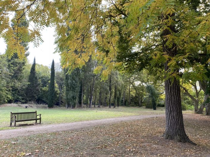 Image No.11-3 Bed House for sale