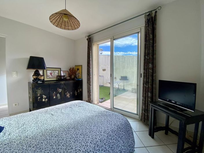 Image No.9-3 Bed House for sale