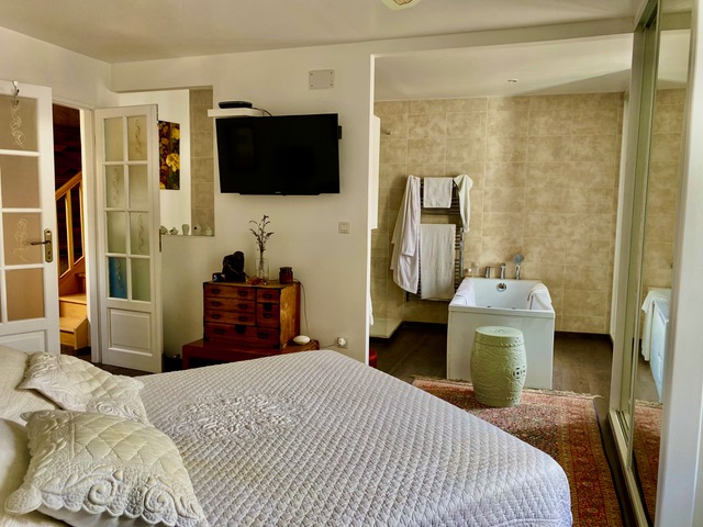 Image No.15-4 Bed House for sale