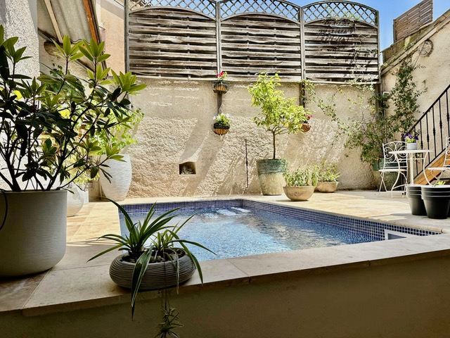 Image No.3-4 Bed House for sale