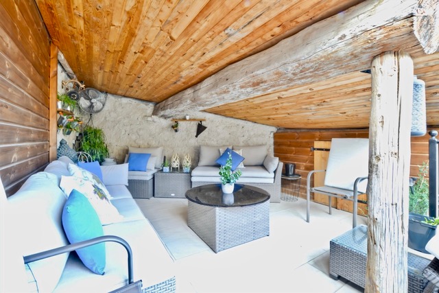 Image No.4-4 Bed House for sale