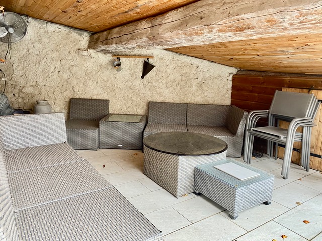 Image No.5-4 Bed House for sale