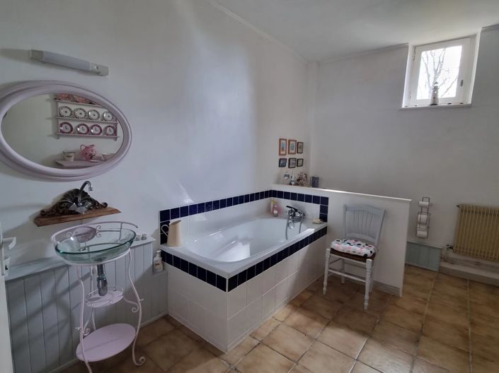 Image No.14-5 Bed House for sale