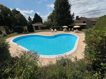 d0e8a5926a8f9ca5e70c8948aaeac4442f77abc015160