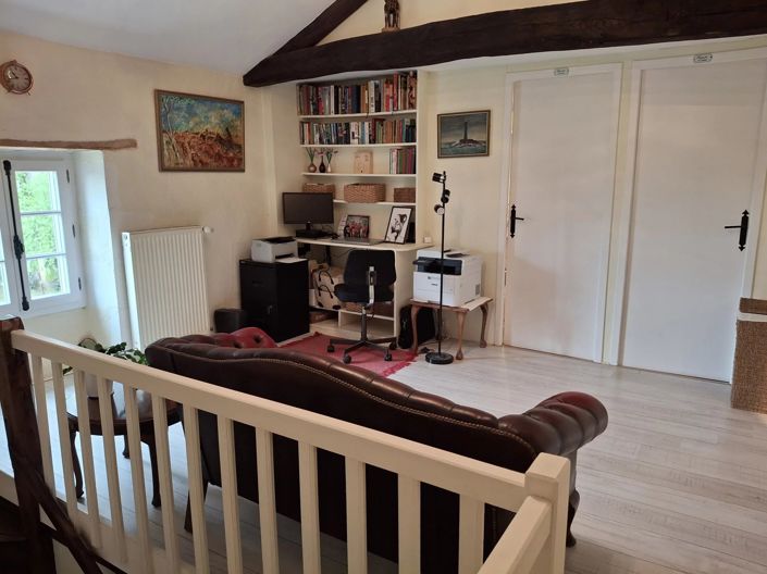 Image No.10-4 Bed House for sale