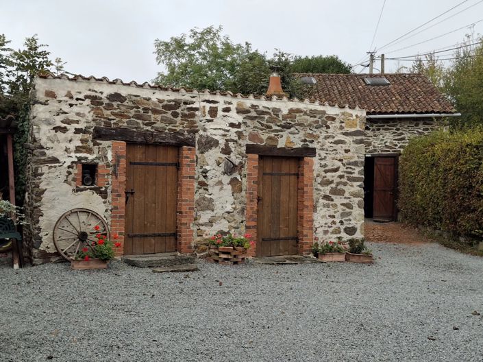 Image No.15-4 Bed House for sale