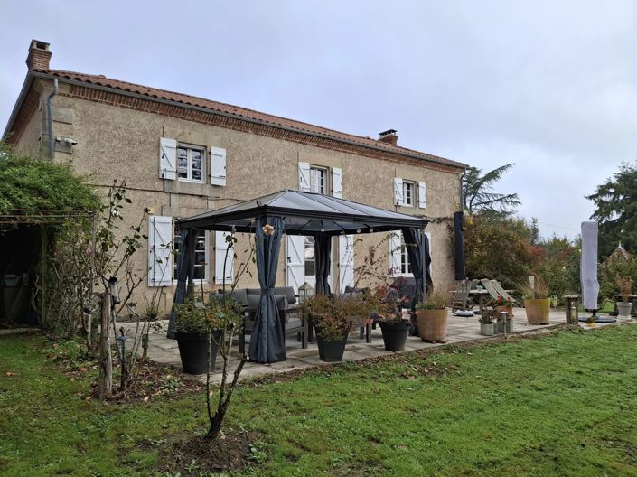 Image No.2-4 Bed House for sale