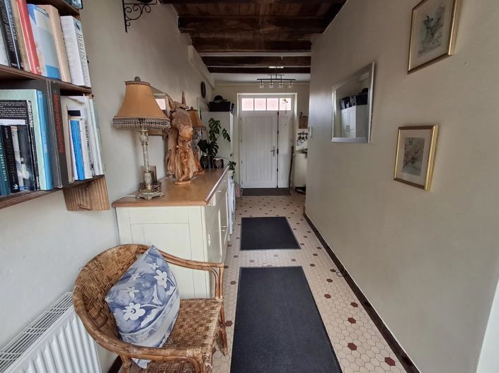 Image No.6-4 Bed House for sale