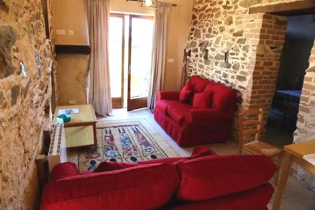 Image No.10-7 Bed House for sale