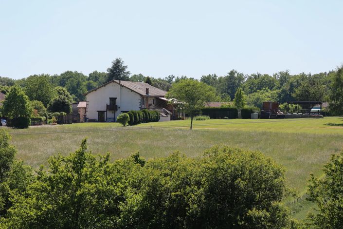 Image No.12-7 Bed House for sale