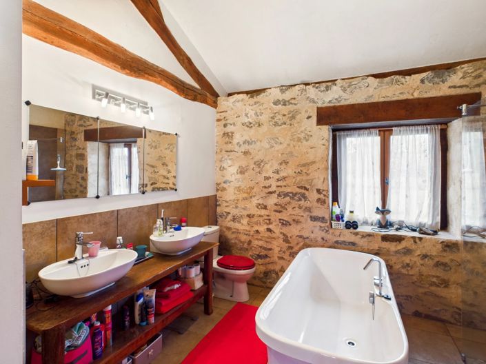 Image No.7-7 Bed House for sale