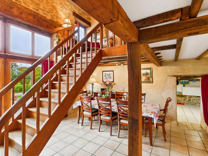 Image No.5-7 Bed House for sale