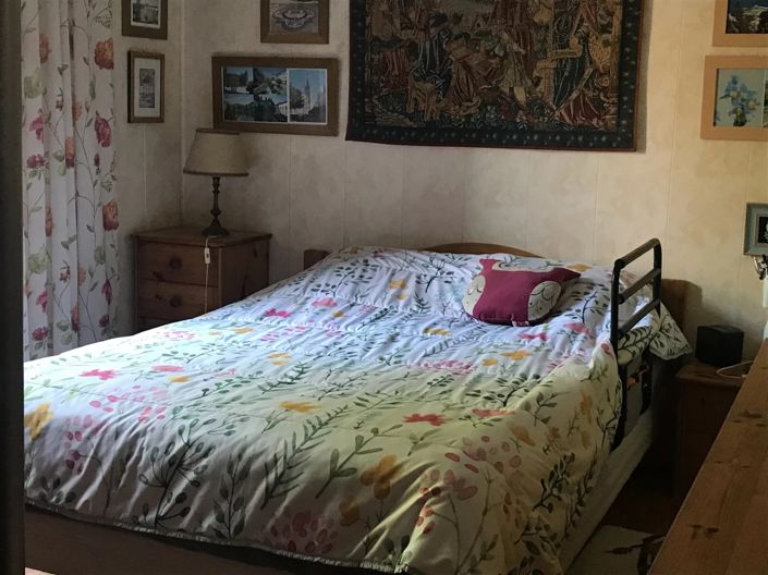 Image No.12-2 Bed House for sale