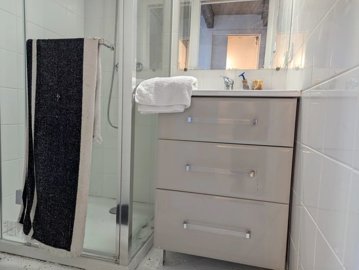 69d8bad5810e9cce413931426397597deccba1a3fa192