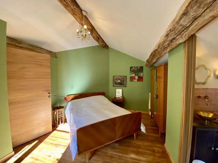 Image No.8-2 Bed House for sale