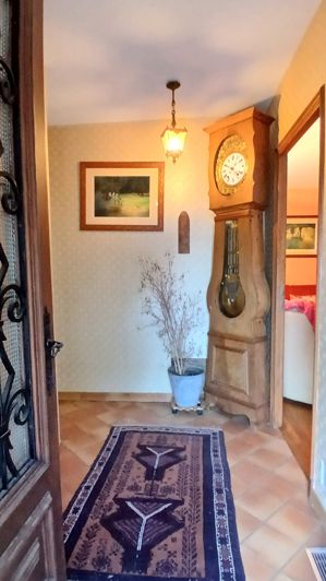 Image No.10-5 Bed House for sale