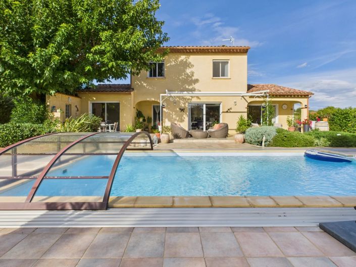 Image No.1-4 Bed House for sale