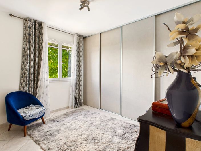 Image No.9-4 Bed House for sale