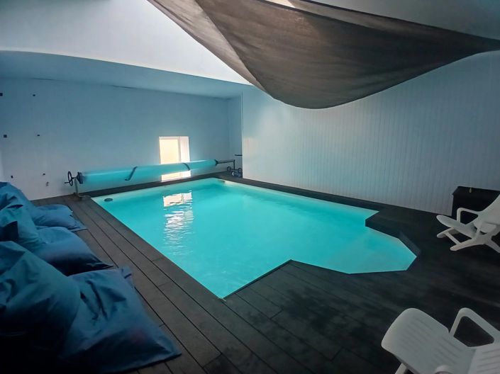 Image No.2-5 Bed House for sale