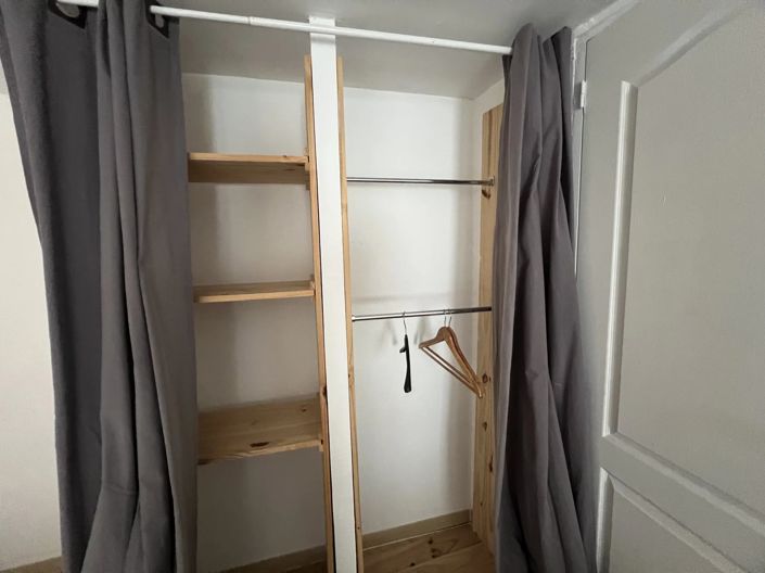 Image No.11-4 Bed House for sale