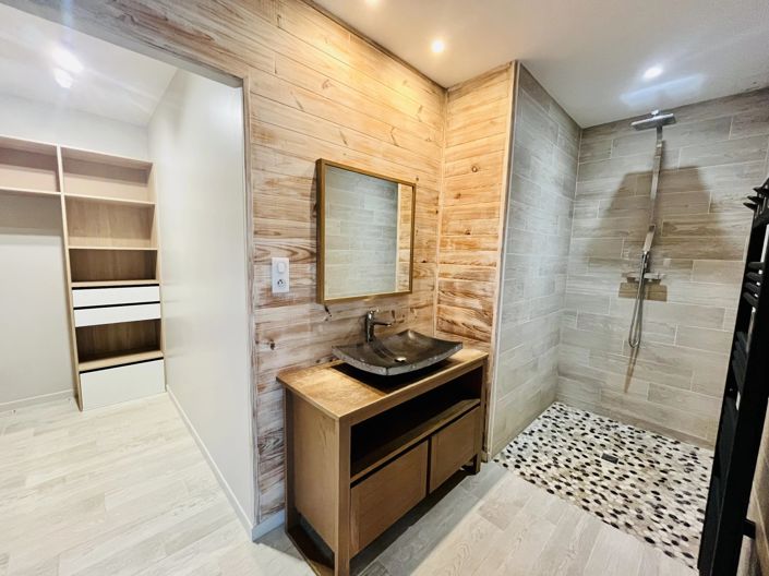 Image No.12-3 Bed Village House for sale