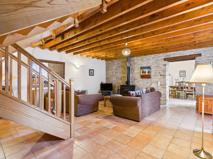 Image No.10-13 Bed Village House for sale