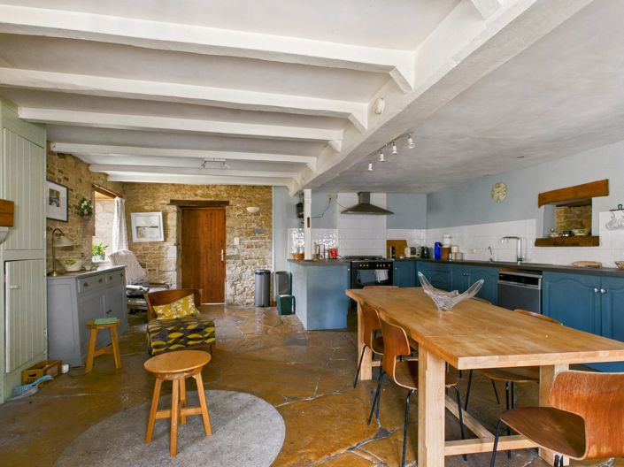 Image No.3-13 Bed Village House for sale