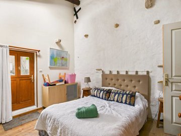 aafe5804b70e42f3ad490cfb6eb743c216fdf162ca200