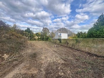 fbbdaf5458baba7c7540c35d8dd2dbbb398cf4d9df192