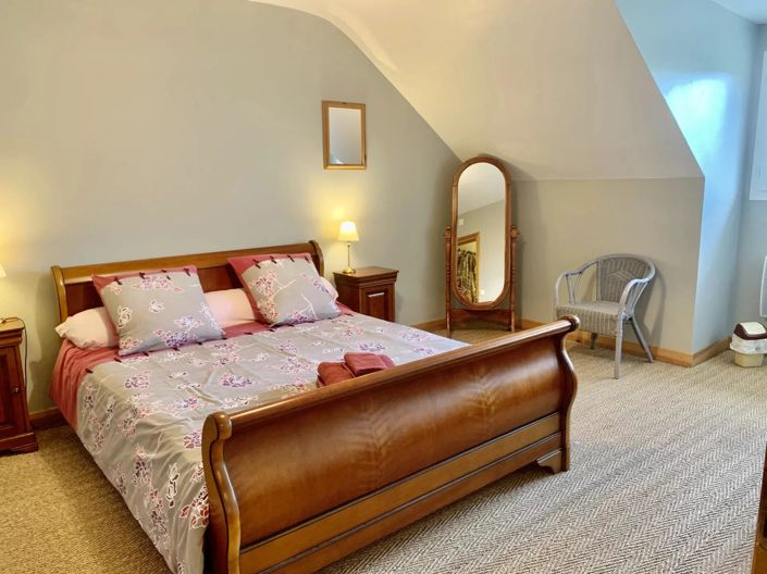 Image No.10-7 Bed House for sale