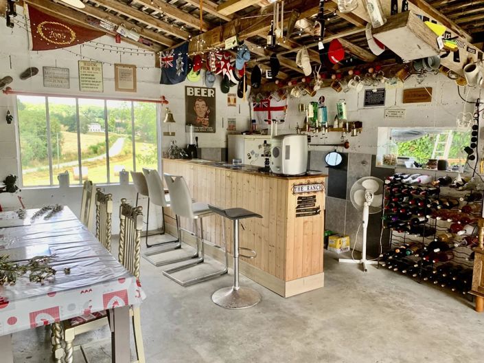 Image No.11-7 Bed House for sale