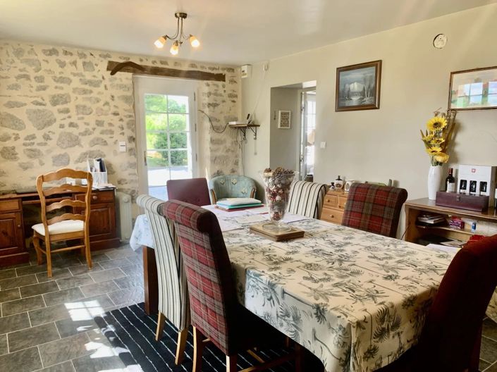 Image No.9-7 Bed House for sale