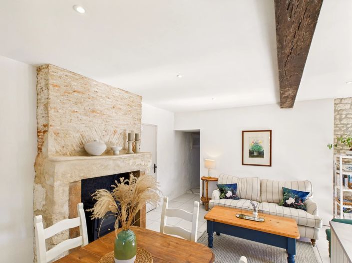 Image No.12-6 Bed House for sale