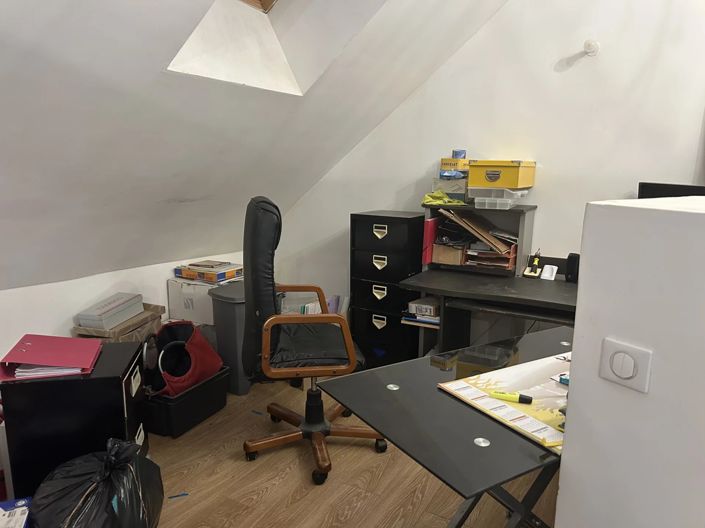 Image No.13-11 Bed House for sale