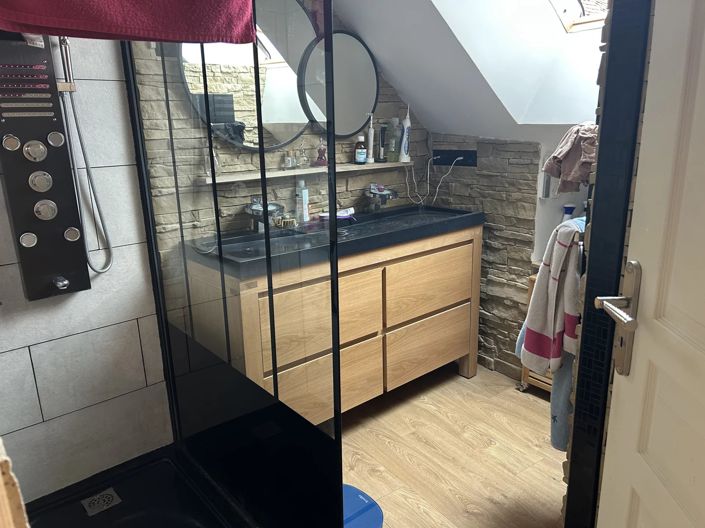 Image No.15-11 Bed House for sale