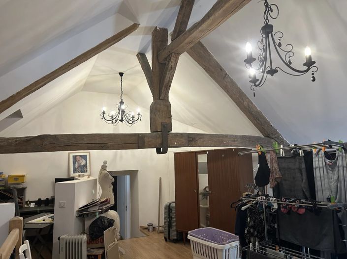 Image No.8-11 Bed House for sale