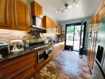 e050adc02f3b092ddb2648d3fa6827f29426702b28192