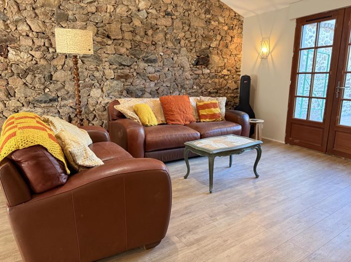 Image No.15-3 Bed House for sale