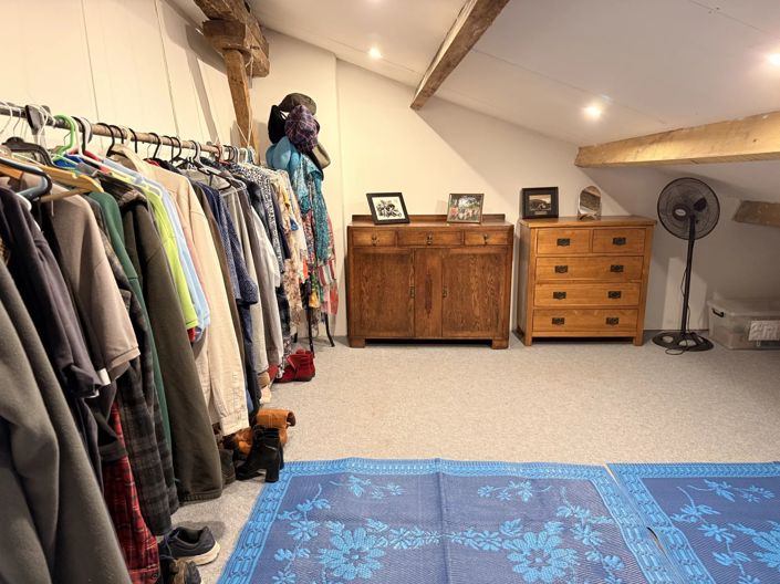 Image No.9-3 Bed House for sale