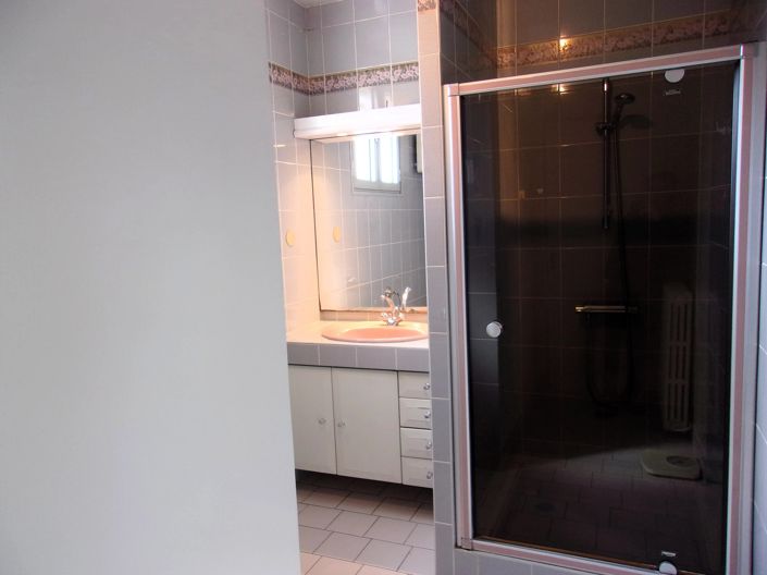 Image No.6-6 Bed Village House for sale