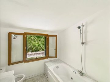 744c2b20b5b4301e09099280650530d9671e8f96a7192