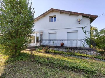 e74d4f9d17e779be41a1899ca8a48b682df5ed3d73192