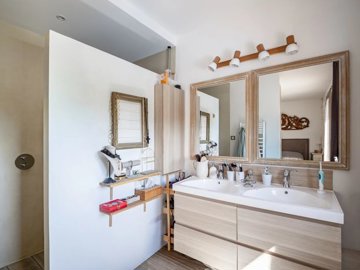 fea05d898e4b44b38db09ea30613f8ff3ea8921678192