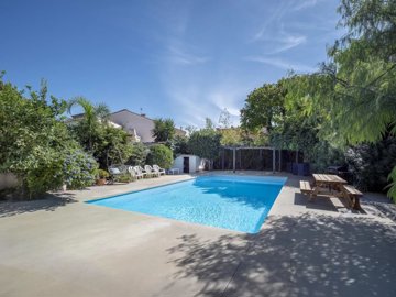 0f7a498833a64f432fd8c0f915d4626ffdc28b27e3192